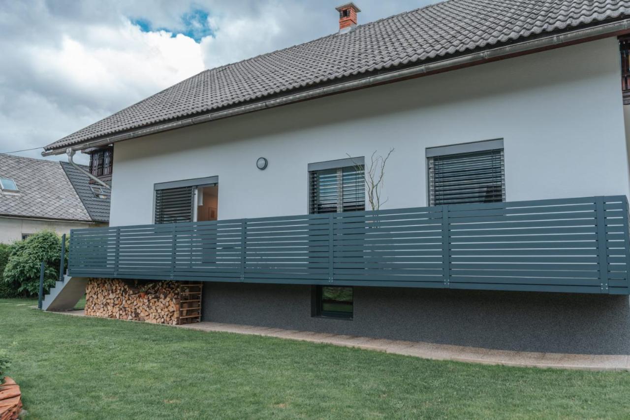 Apartma Lamberger Zirovnica Exterior foto