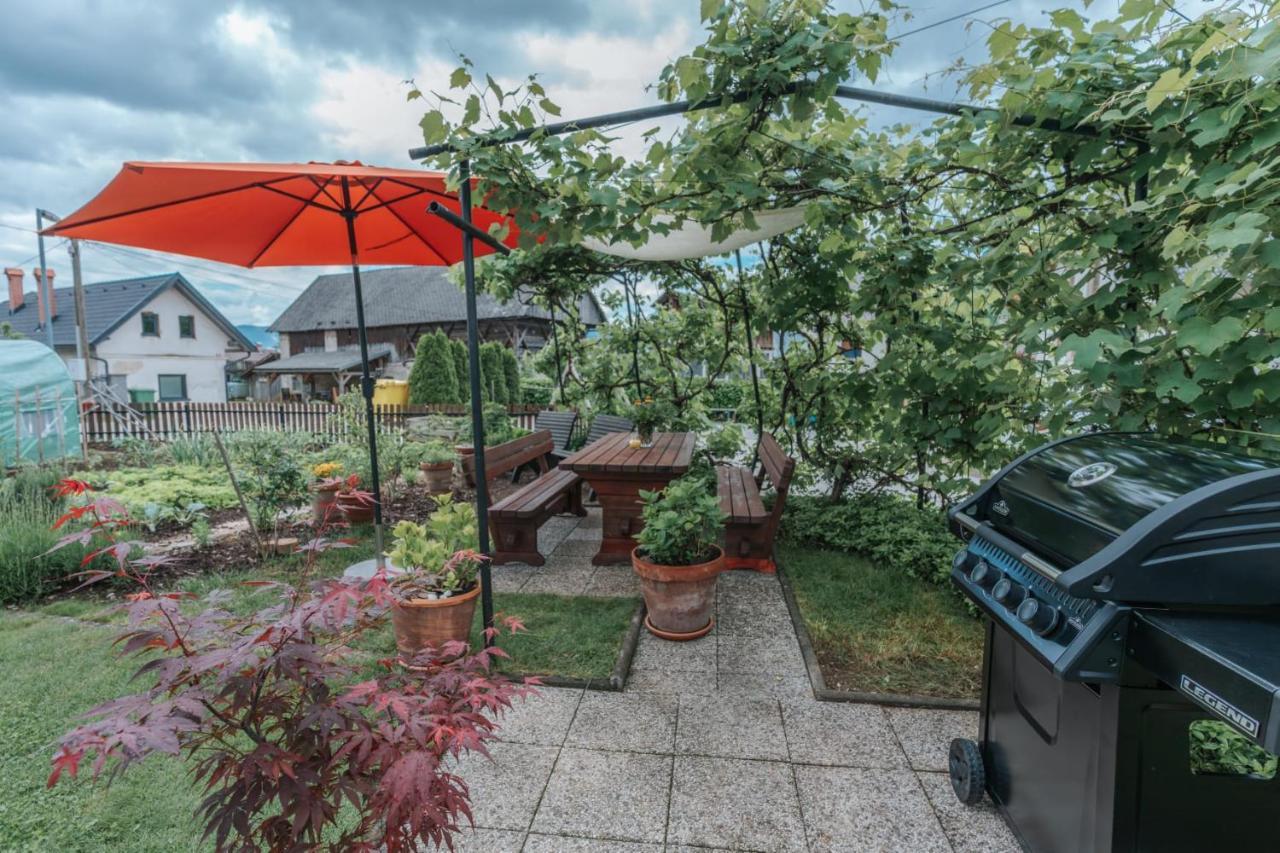 Apartma Lamberger Zirovnica Exterior foto